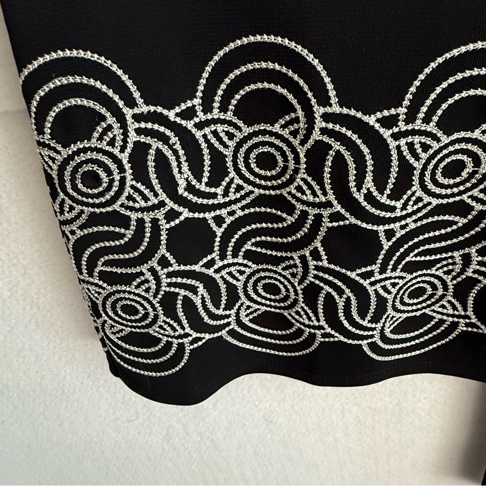 LOFT Ann Taylor Black Embroidered Midi Sleeveless Dress V-Neck Waist Tie Size 10 - Picture 3 of 13